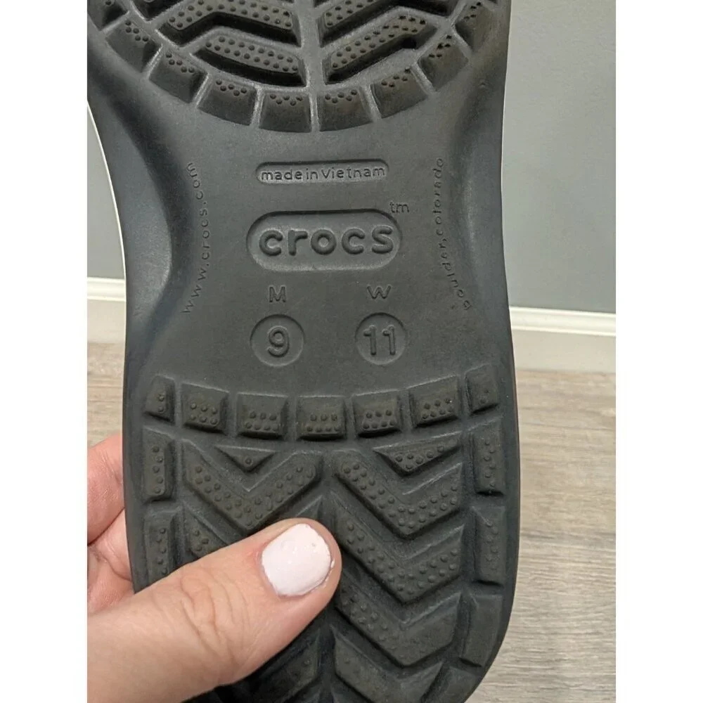 CROCS Black Leather rubber Thong Sandals Men’s Size 9 Women's Sz 11 Comfort